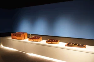 Display area featuring various Taiko drums and marimbas
